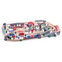 Set urias cu trenulet electric cu baterie 202 piese - Industrial Zone Rally cu 2 macarale si Depou